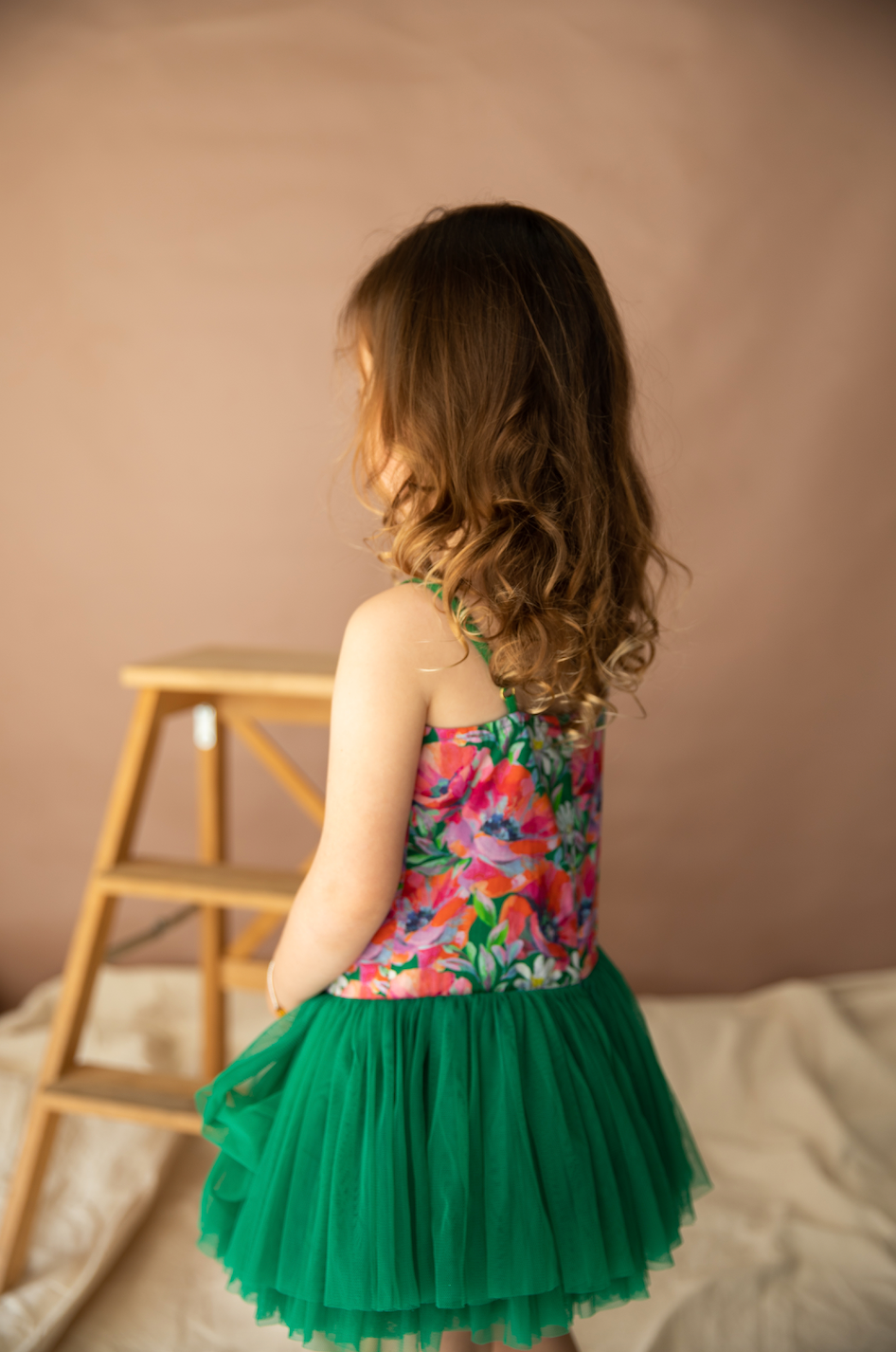 Vintage Ballerina - Foliage - Summer Field